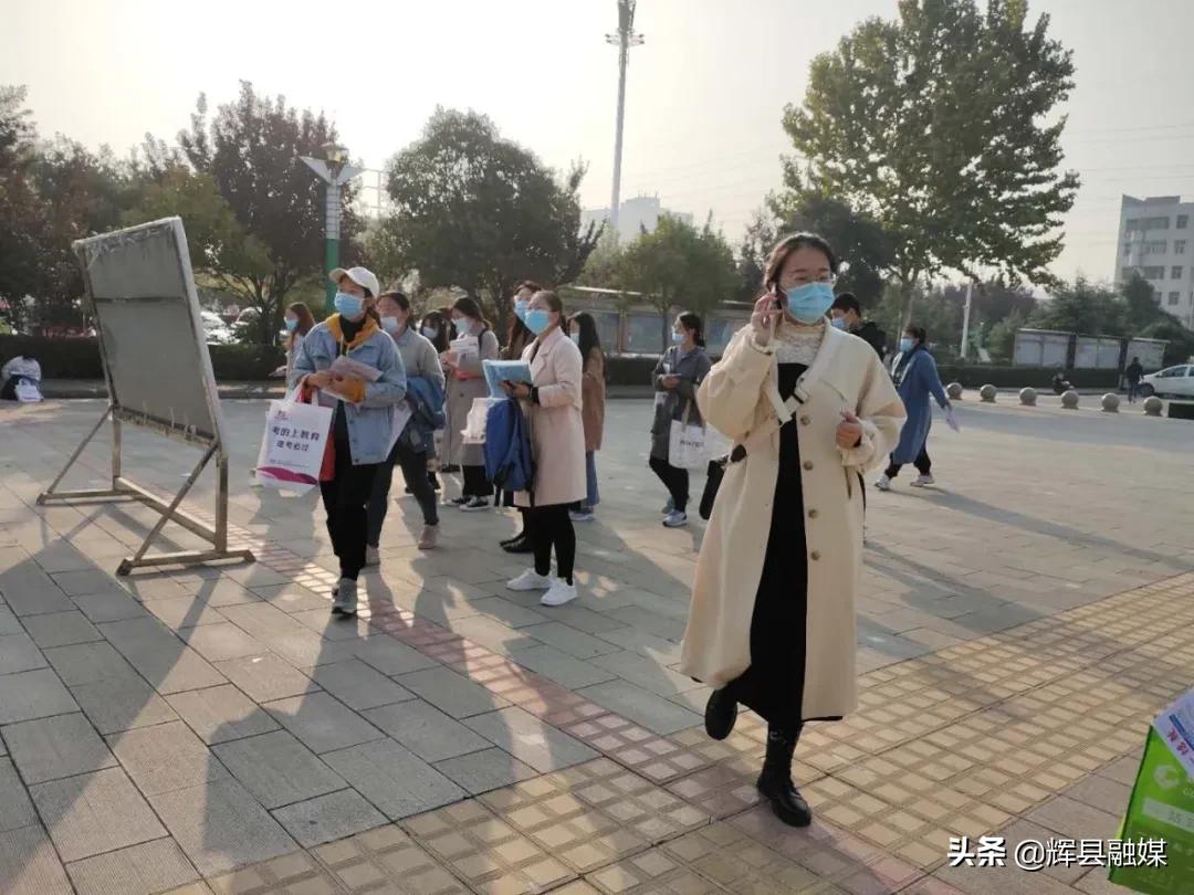 辉县最新招聘，友情、梦想与家的温馨交汇点