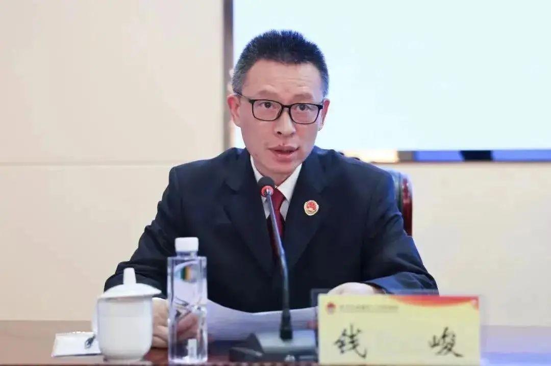 泰州最新动态，城市温情与家的故事日常更新