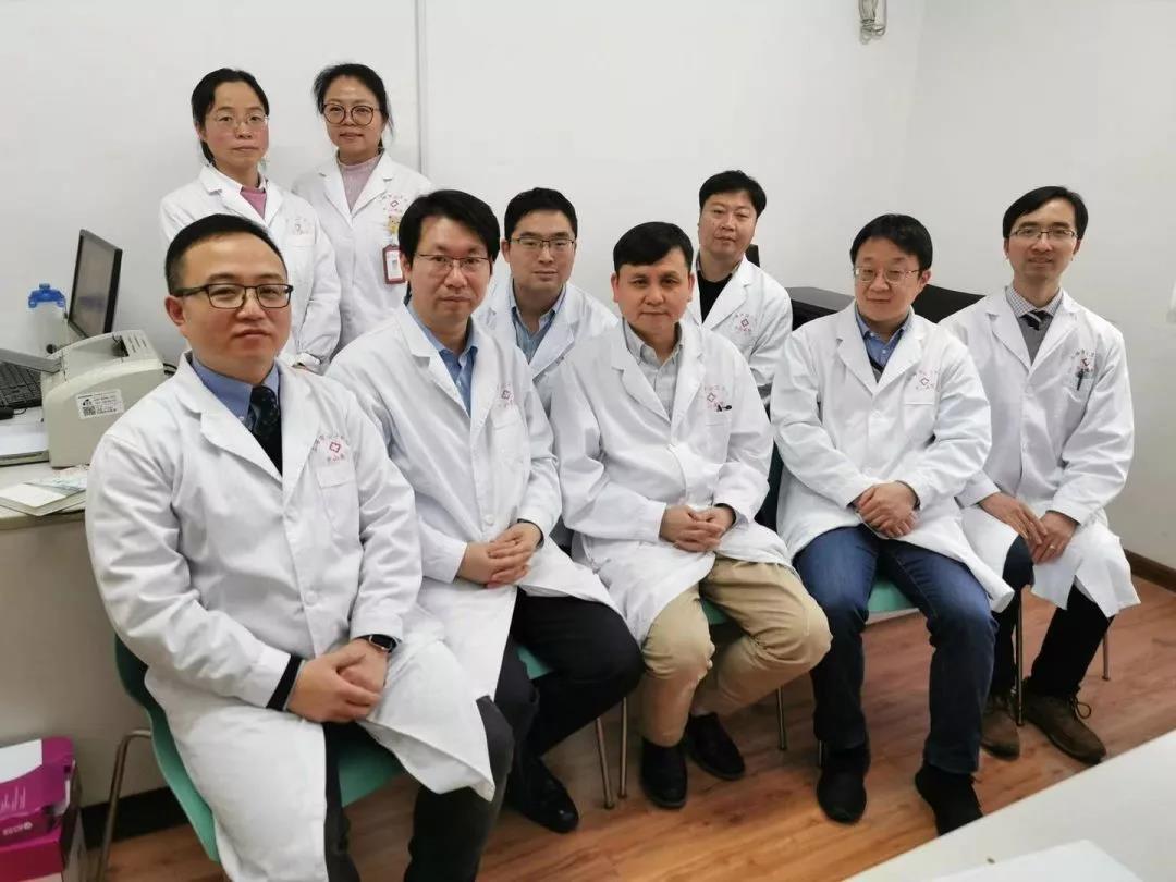 专家组最新动态，友情、家庭与爱的纽带日常观察与探讨