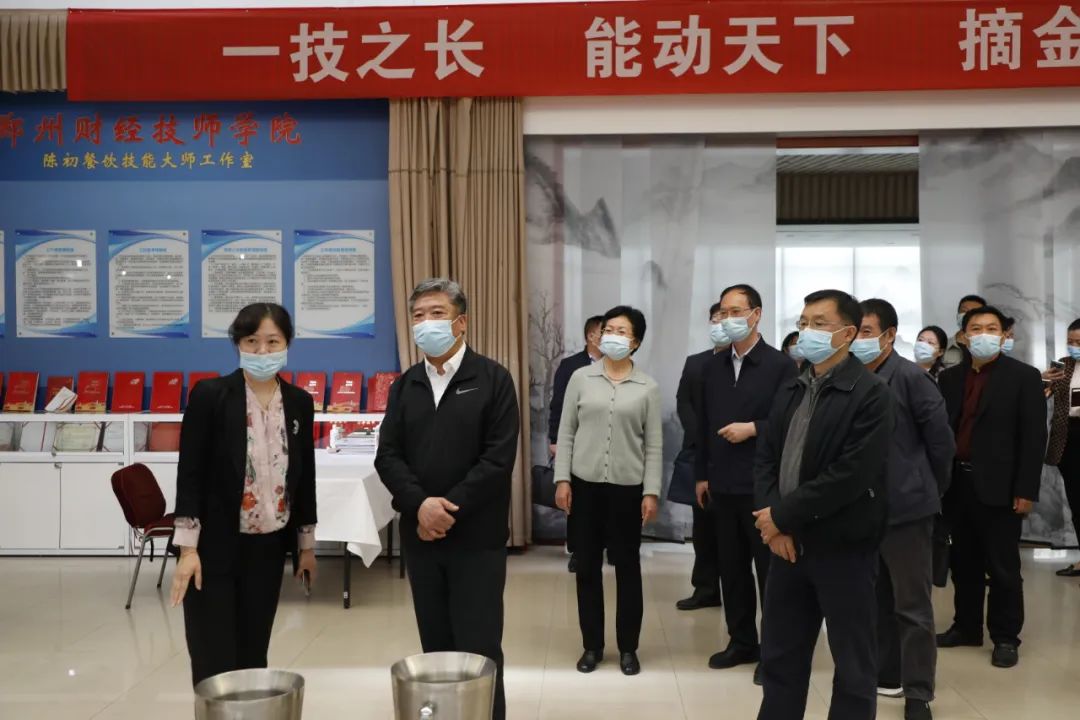 河南省供销社现任领导揭秘与小巷独特风味探索之旅