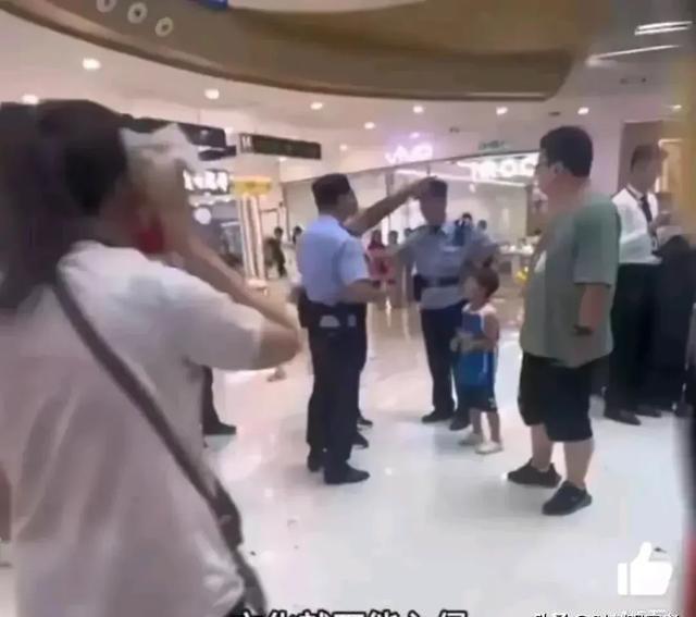 最新鬼服，高科技重塑生活，未来之旅的前所未有体验