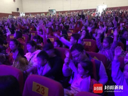 架子鼓比赛的激情与技巧，一篇作文赏析