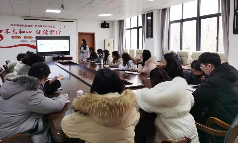 演员郭彤彤，演技与多元魅力的展现