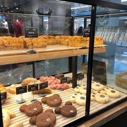 上市面包店背后的故事探究