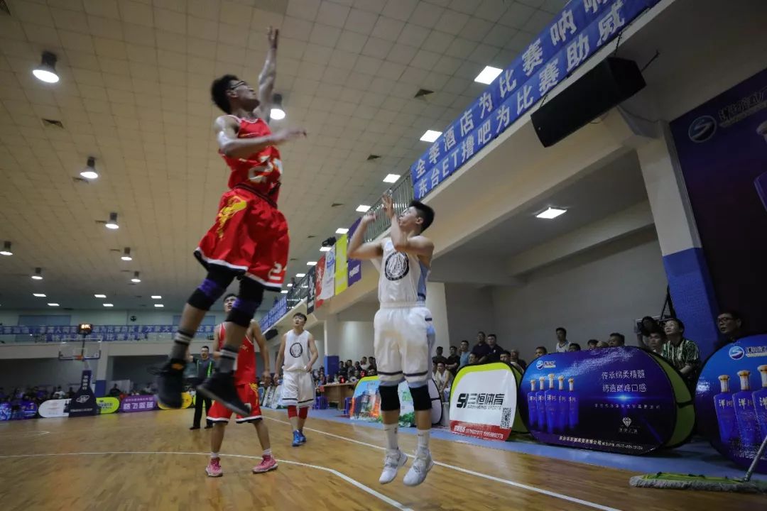 篮球比赛直播视频，爱与陪伴的赛场记忆之旅