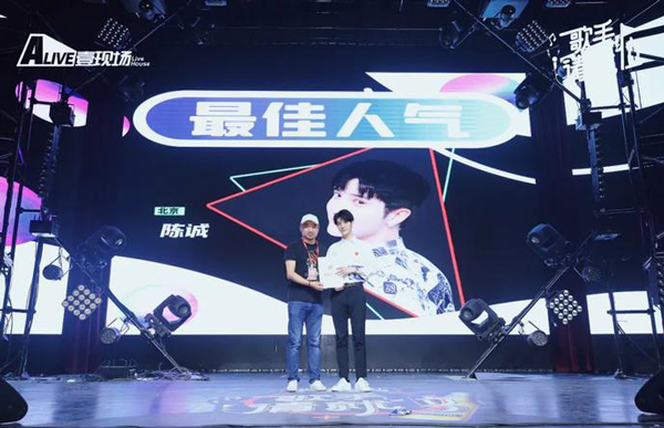 适合男生比赛的热血歌曲推荐
