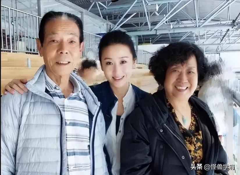 唐嫣罗晋最新动态揭秘，恩爱依旧，事业双丰收！