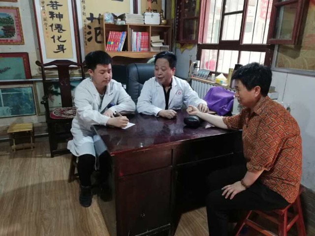 山村名医刘大柱的新征程，山村名医刘大柱新篇章