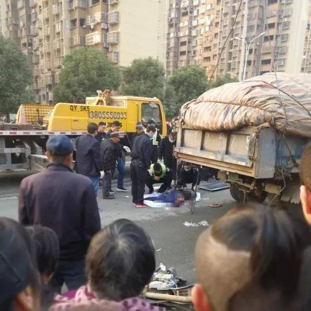 马鞍山最新车祸现场报道，安全警钟长鸣敲响