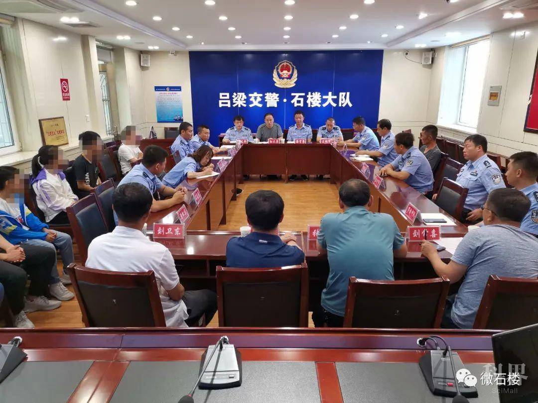 石楼小巷深处的隐藏版特色小店惊艳亮相，最新新闻报道